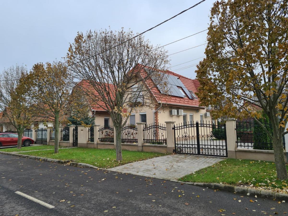 Villa Bellanova Hajdúszoboszló Екстериор снимка
