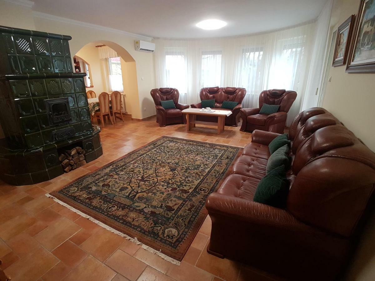 Villa Bellanova Hajdúszoboszló Екстериор снимка