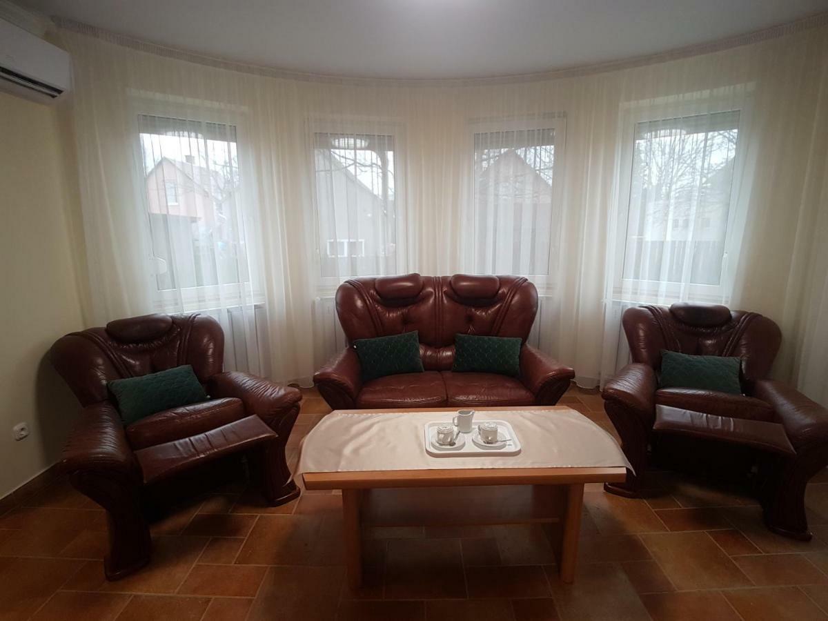 Villa Bellanova Hajdúszoboszló Екстериор снимка