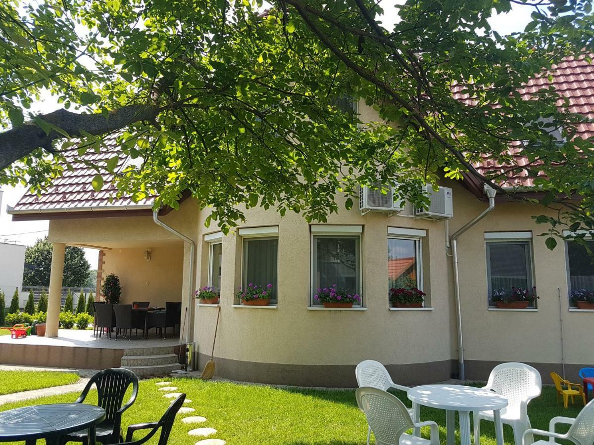 Villa Bellanova Hajdúszoboszló Екстериор снимка